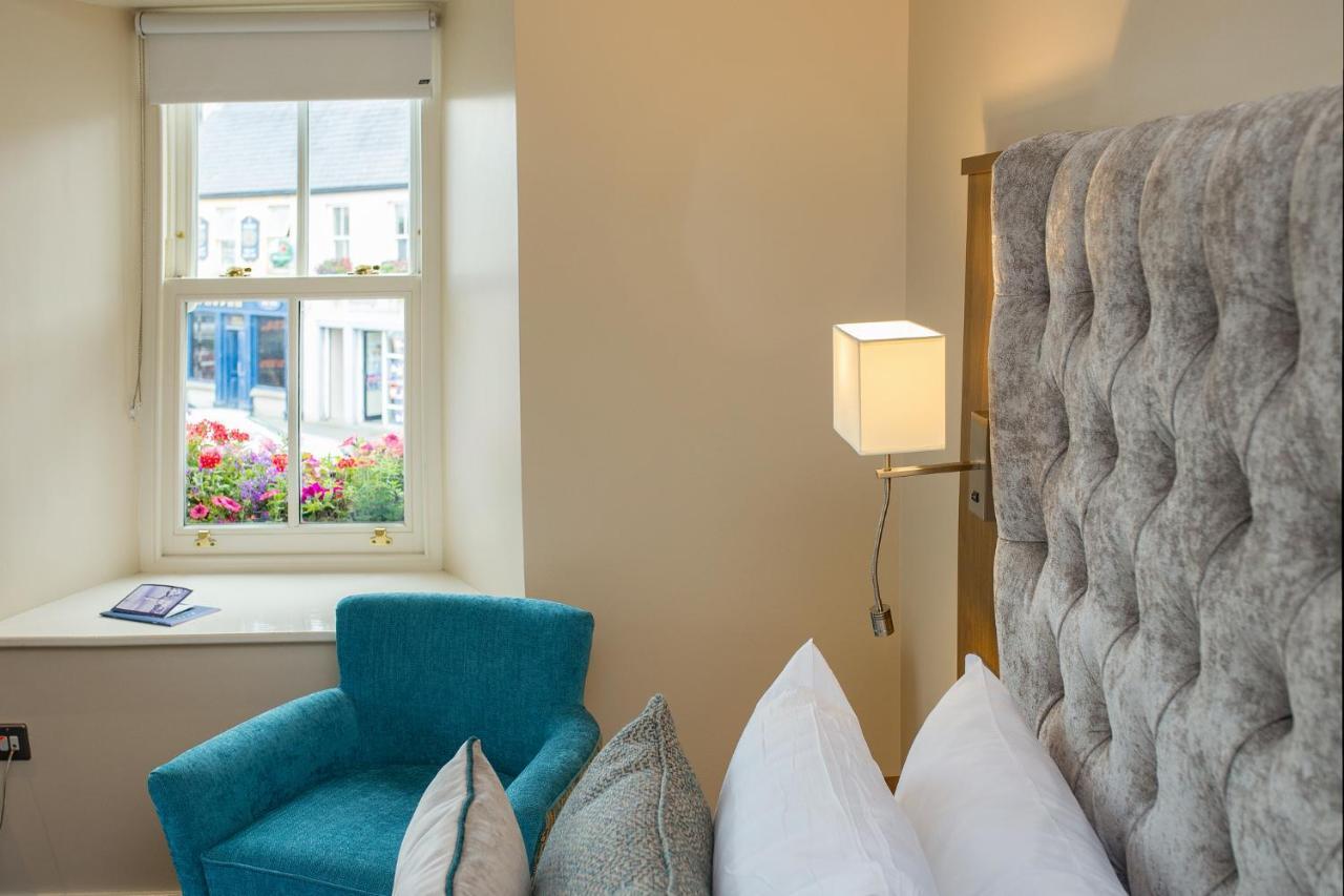 The Wyatt Hotel Уестпорт Екстериор снимка